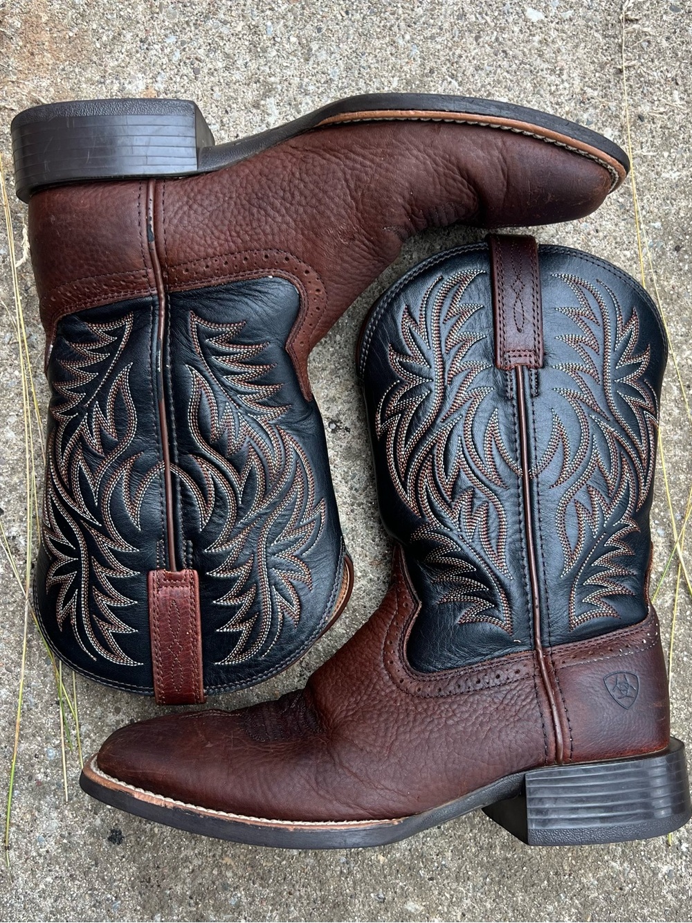 Ariat Two-Tone Brown and Black Western Boots with Embroidered Shaft
